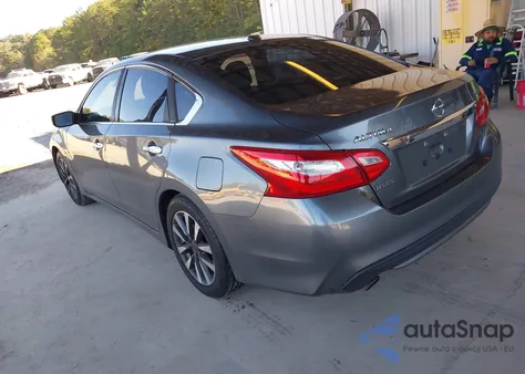 2017 Nissan Altima 2.5/2.5 S/2.5 Sl/2.5 Sr/2.5 Sv z USA, uszkodzony, nr VIN 1N4AL3AP6HC118711